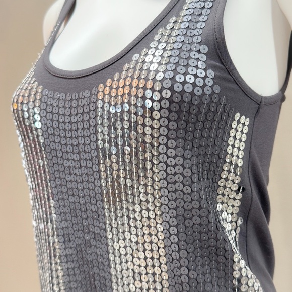 Old Navy gray sequin shift dress ❤️ - Picture 4 of 8